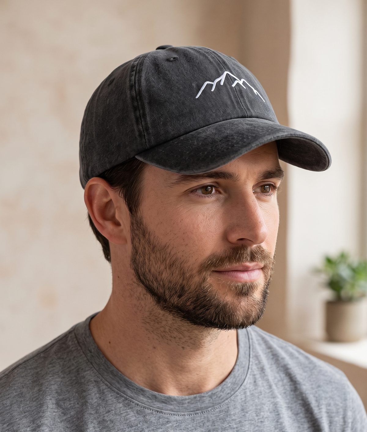 SARAOONT vintage washed cotton baseball cap with embroidered mountain design